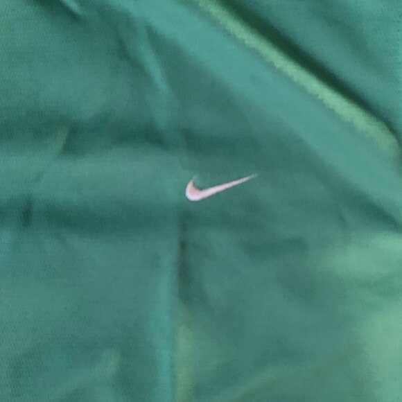 Y2K Essential‎ Nike T-Shirt - Picture 2 of 4